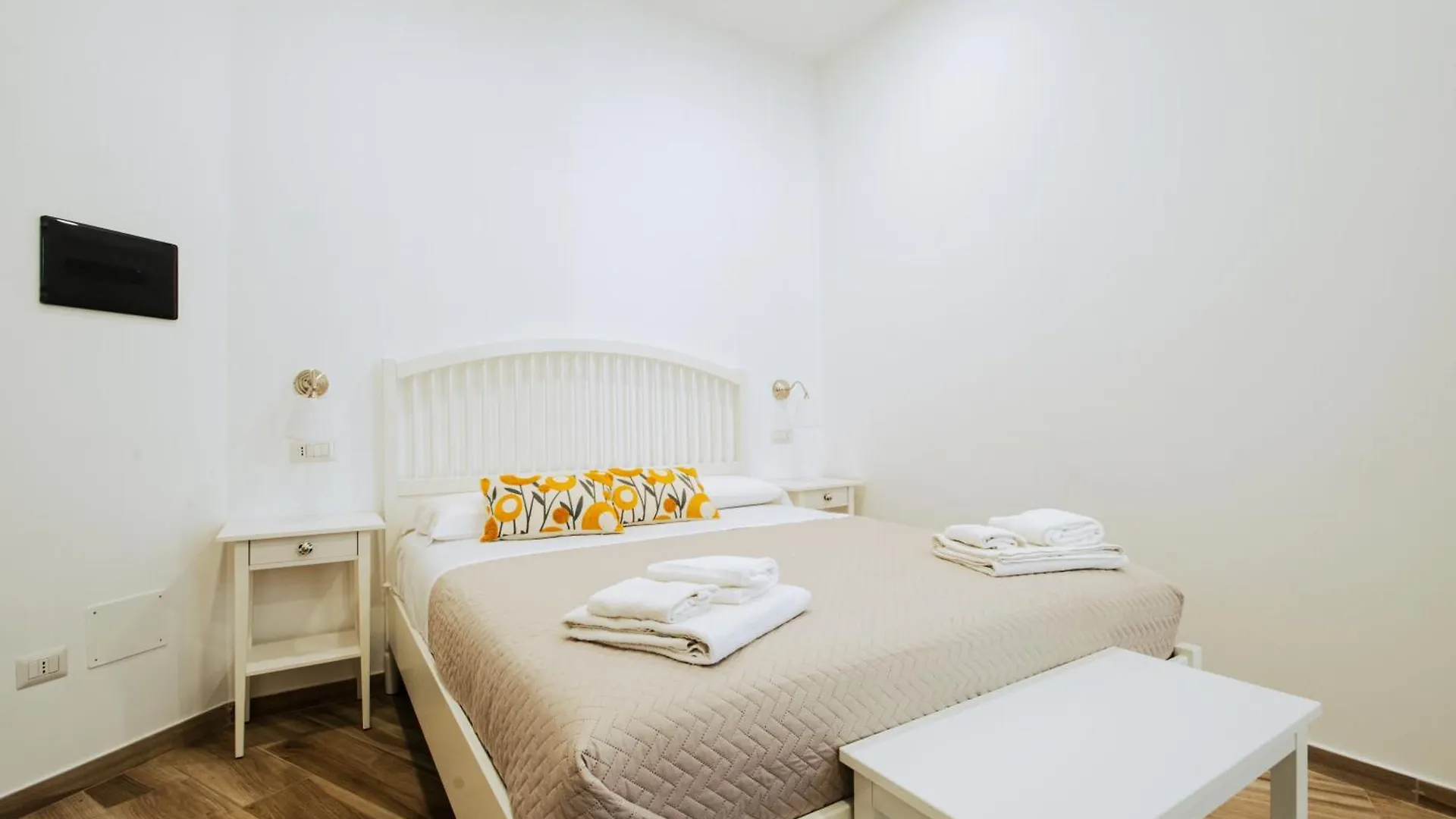 B&B Lara'S Home By I Borbone Naples