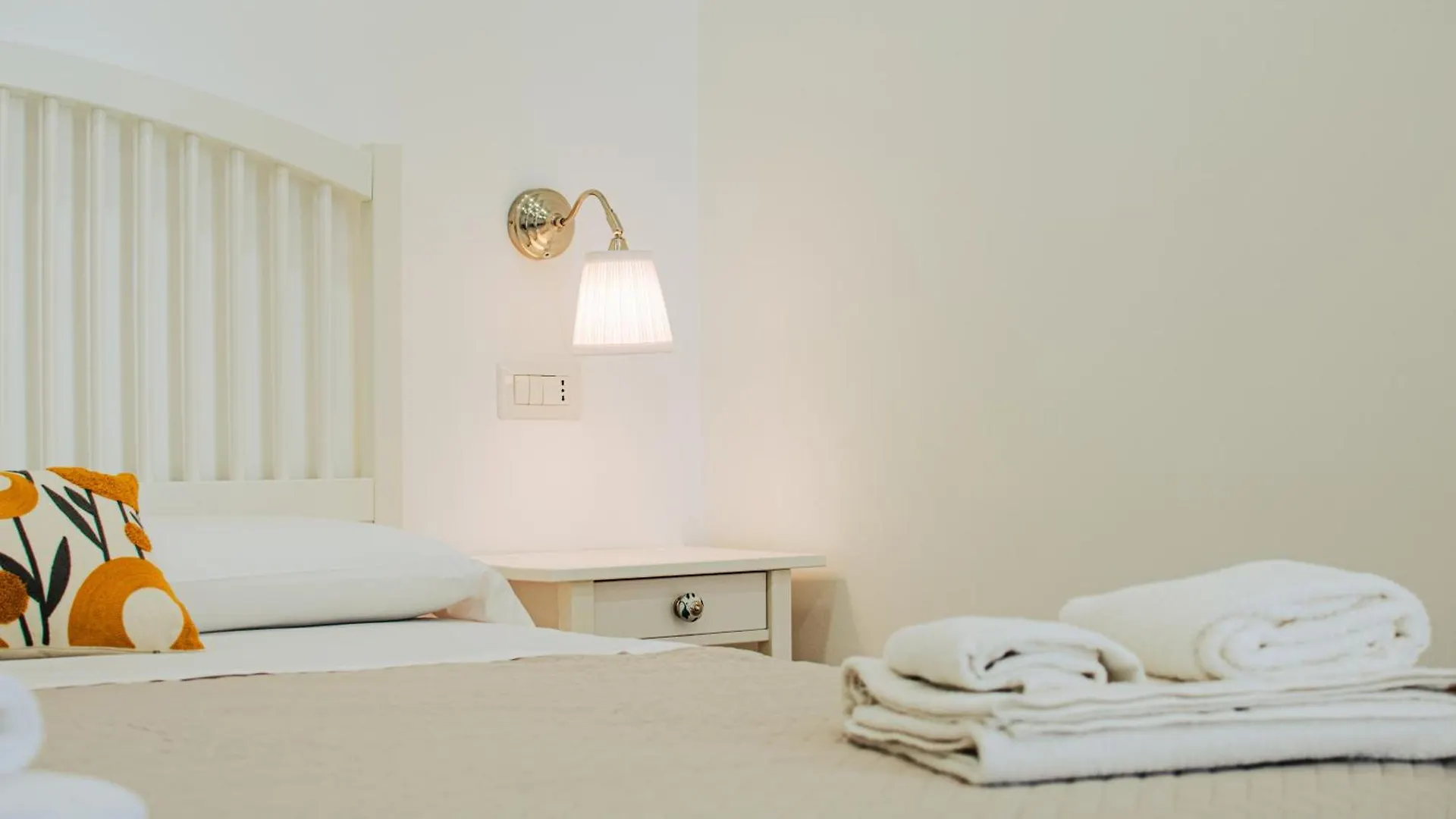 B&B Lara'S Home By I Borbone Naples Guest house